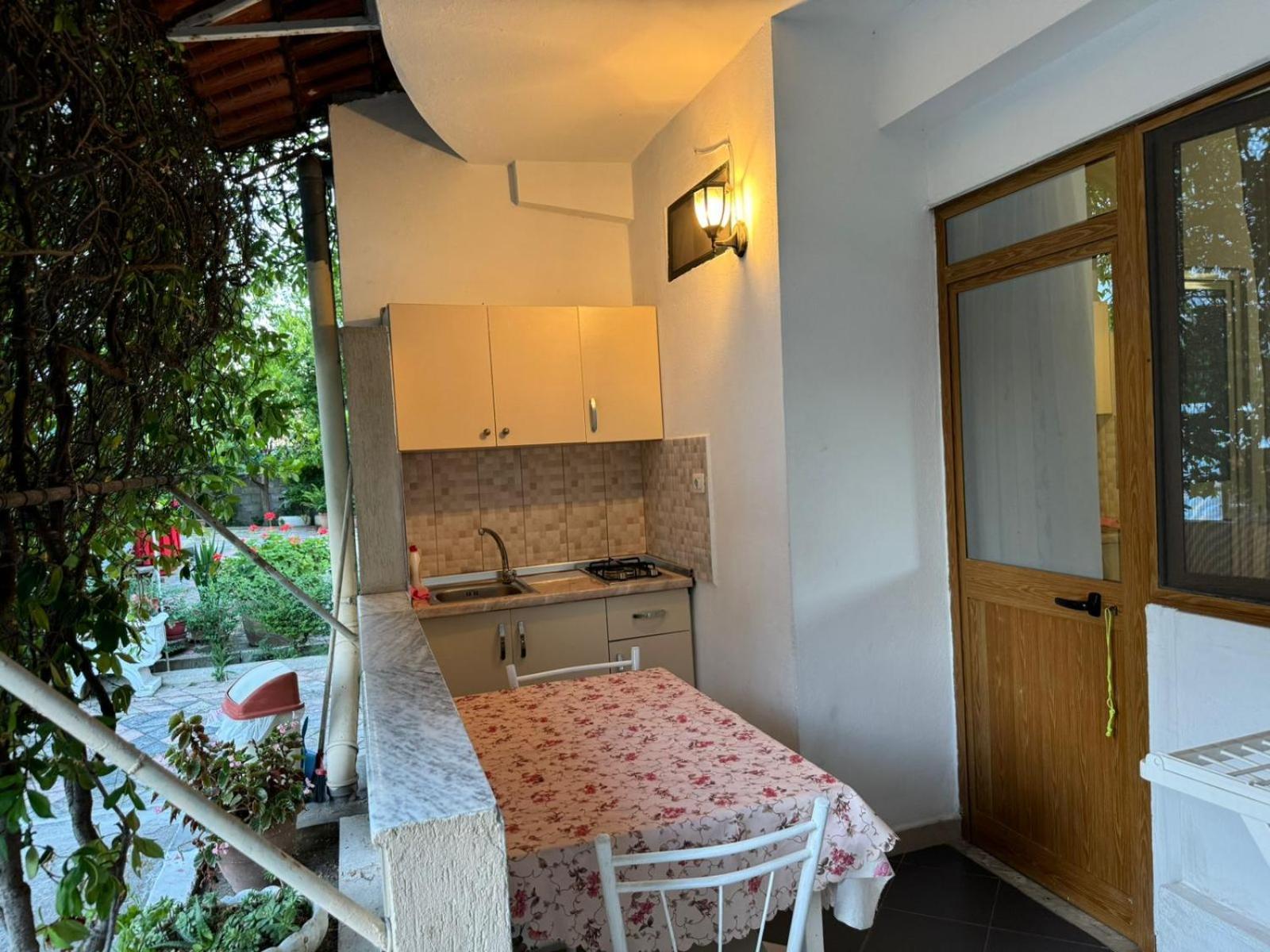 Guesthouse Novi Durres Exterior photo